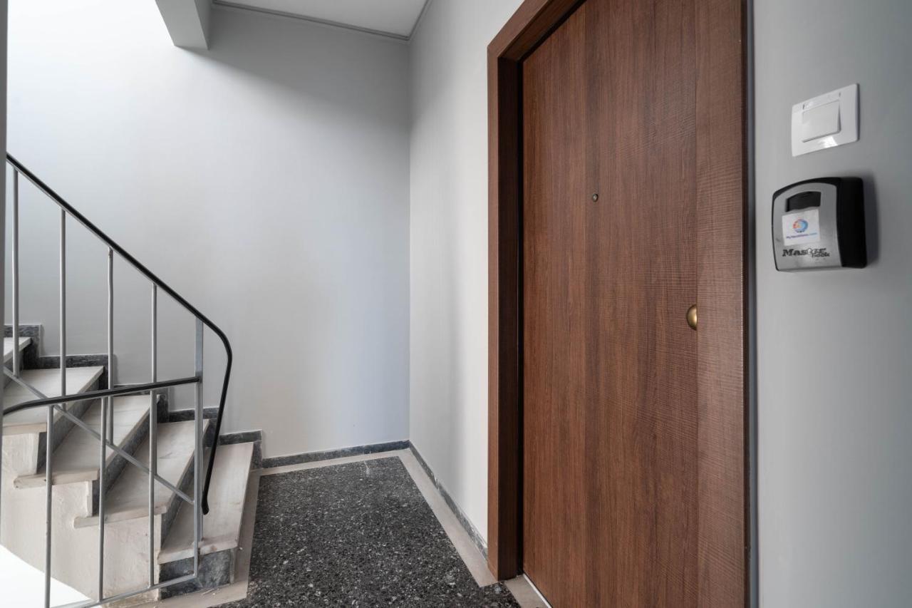 Urban Boho Apartment In Koukaki Atenas Exterior foto